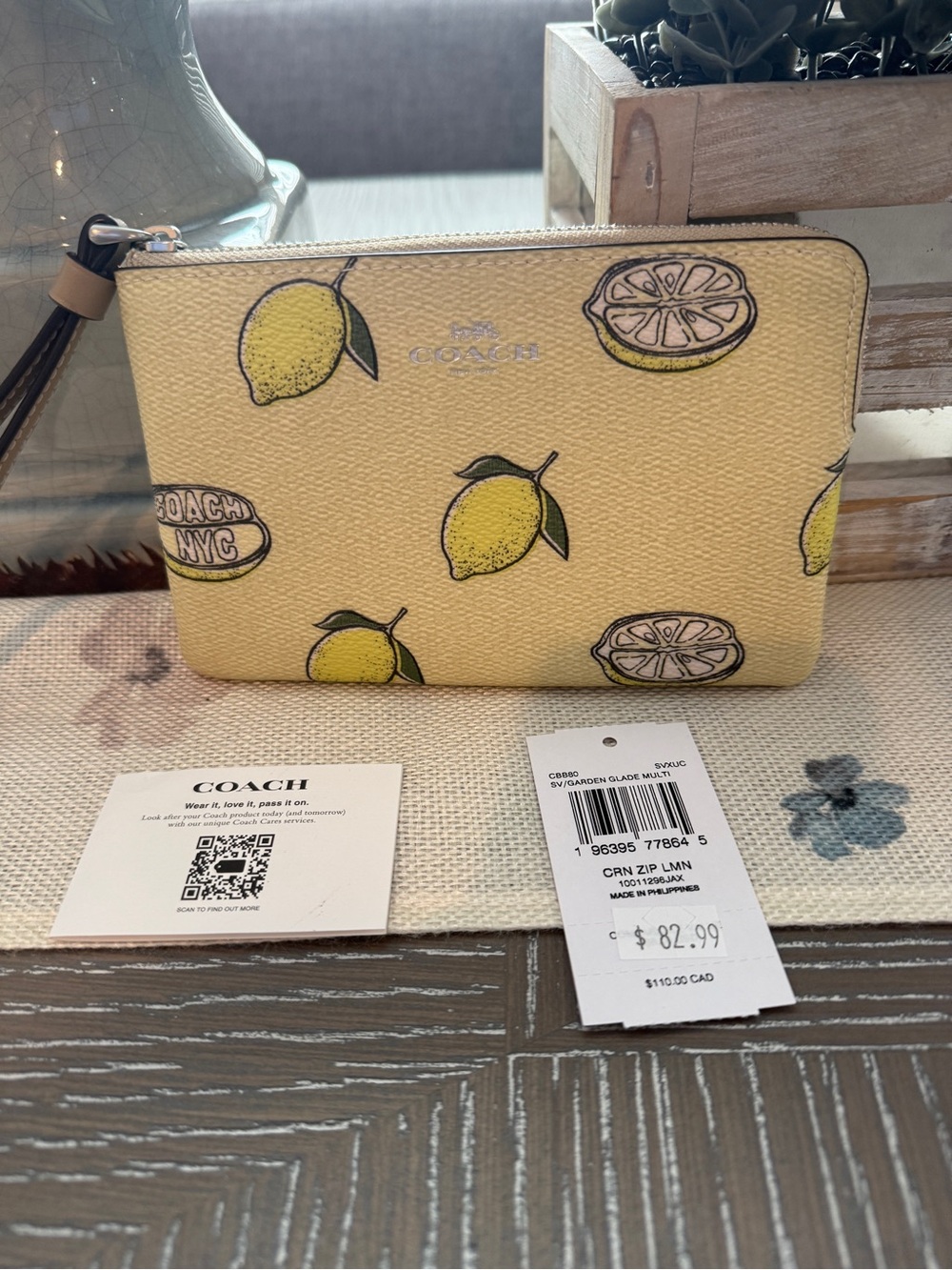 Coach Corner Wristlet Lemon NYC Print CBB80 NWT